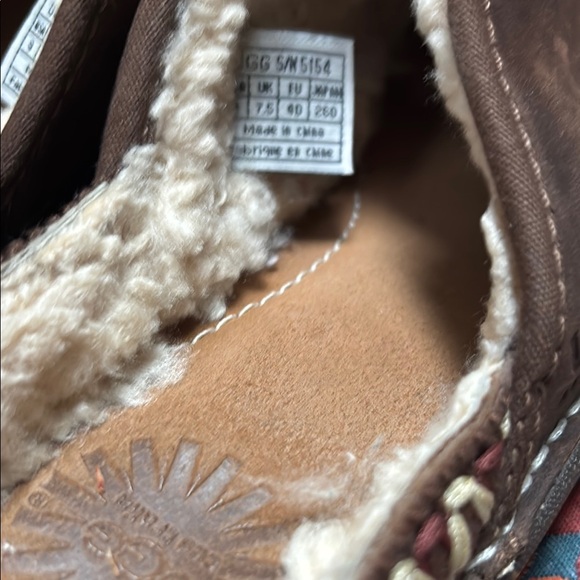 UGG Kohala ~ Leather & Shearling Women's Slip-On Shoes size 9 EUC - Picture 4 of 7